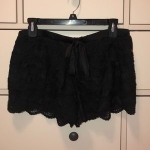 Cute black shorts